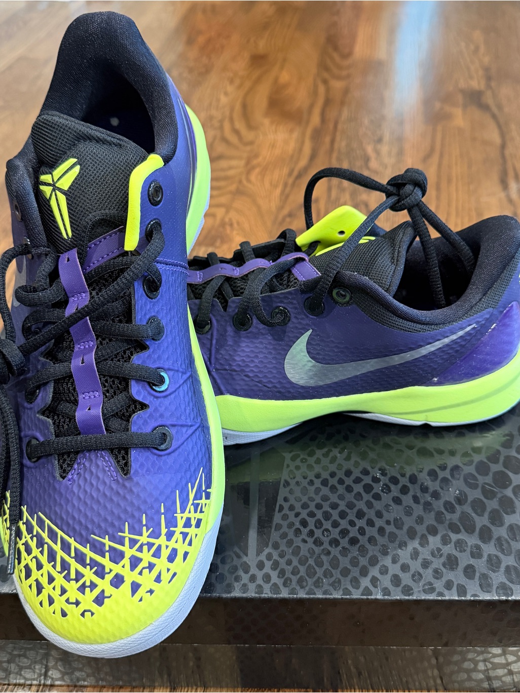 Nwt Nike Zoom Kobe Venomenon 4 Glow In The Dark Menâs Size 9.5 Basketball Shoes